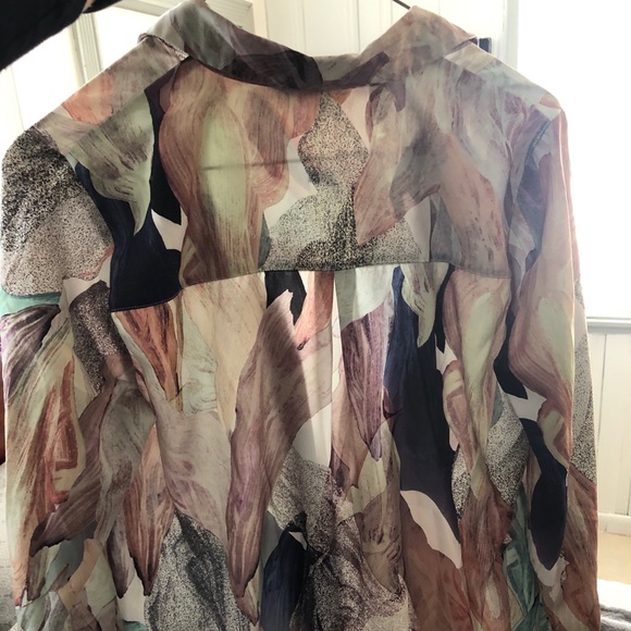 H&M Polyester Blouse - Picture 4 of 4